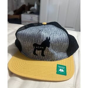 New with tags Prana hat